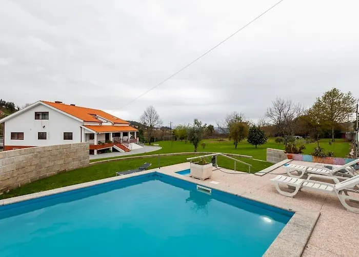 Maison Avec Piscine : Quinta Do Sol بيت للعطل أمارانتي