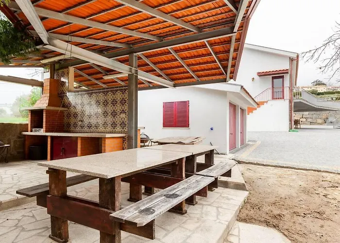 Maison Avec Piscine : Quinta Do Sol بيت للعطل أمارانتي