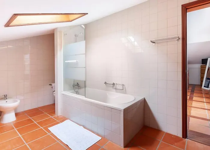 Maison Avec Piscine : Quinta Do Sol بيت للعطل أمارانتي