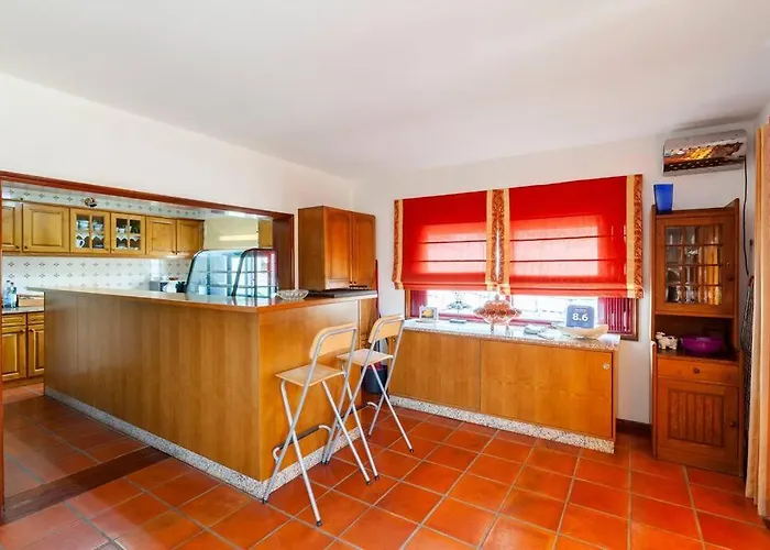 Holiday home Maison Avec Piscine : Quinta Do Sol Amarante